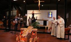 Célébration de remise du Nouveau Testament