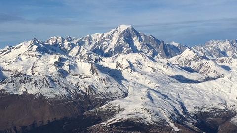 Mont Blanc en arriere plan 4810m