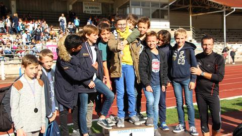 Cross 16