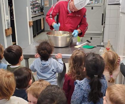 Dans les cuisines du Chef Benoit (Classe de Leslie)