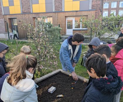 Potager connecté avec les CE2 et l'IMT